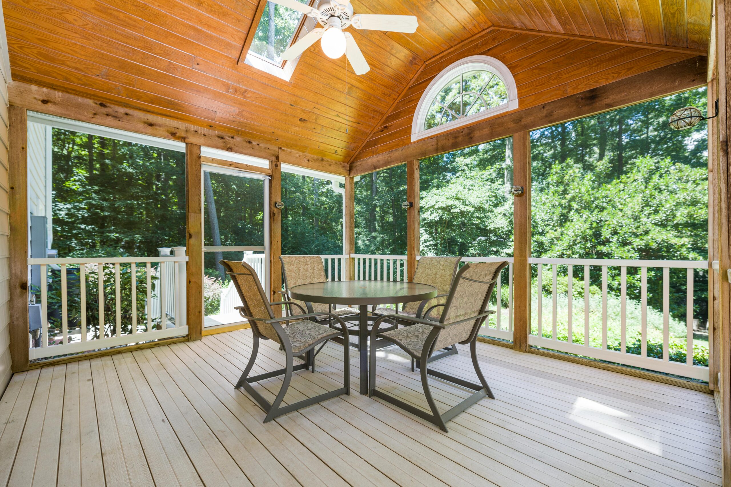 Embracing Modern Deck Trends: Elevating Outdoor Living Spaces 